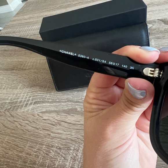 Authentic Chanel square sunglasses 5380-A, black acetate. - Picture 7 of 8